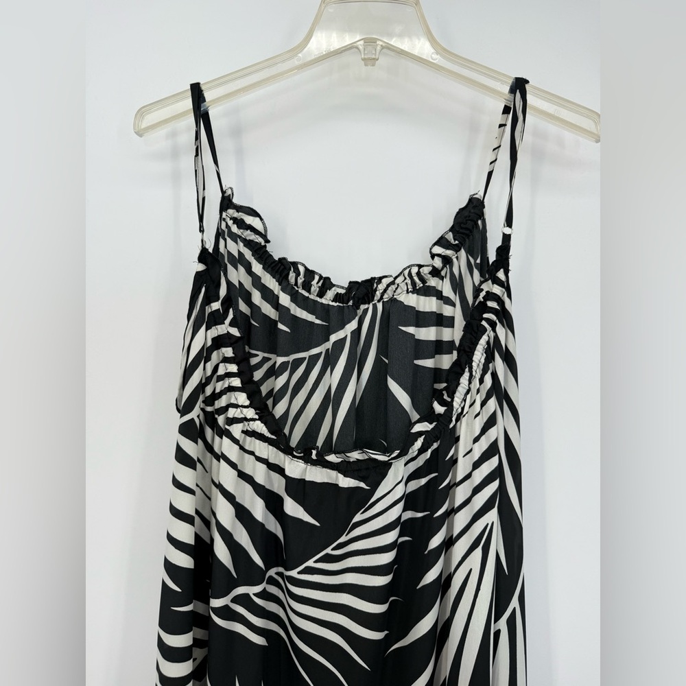 True Destinations Black & White Palm Leaf Print Size Large Maxi Dress - Picture 2 of 9